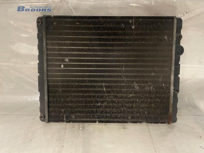 Gebruikte Radiateur Volkswagen Polo III (6N1) 1.9 D Prijs € 15,00 Margeregeling aangeboden door Autobedrijf Brooks