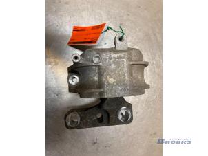 Gebruikte Motorsteun Volkswagen Scirocco (137/13AD) 1.4 TSI 160 16V Prijs € 25,00 Margeregeling aangeboden door Autobedrijf Brooks