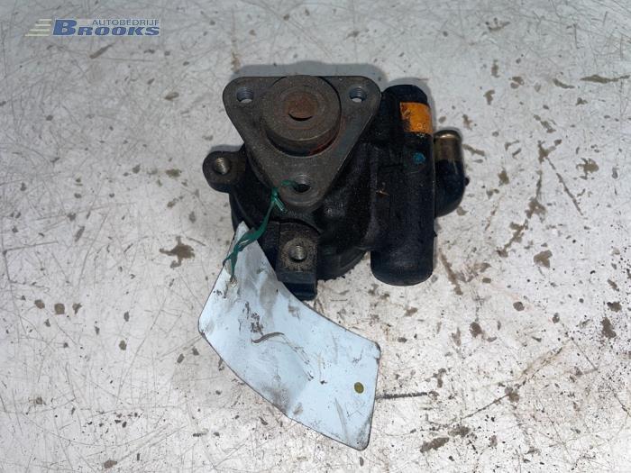 Gebruikte Pomp Servo Alfa Romeo 156 (932) 1.9 JTD Prijs € 15,00 Margeregeling aangeboden door Autobedrijf Brooks