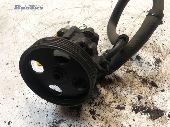 Gebruikte Pomp Servo Citroen Jumpy (U64) 1.9D Prijs € 15,00 Margeregeling aangeboden door Autobedrijf Brooks
