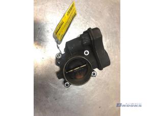 Gebruikte Gasklephuis Opel Zafira (F75) 2.2 16V Prijs € 30,00 Margeregeling aangeboden door Autobedrijf Brooks