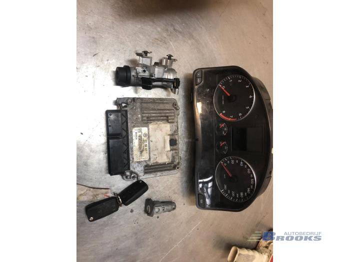 Gebruikte Kontaktslot + computer Volkswagen Scirocco (137/13AD) 1.4 TSI 160 16V Prijs € 250,00 Margeregeling aangeboden door Autobedrijf Brooks