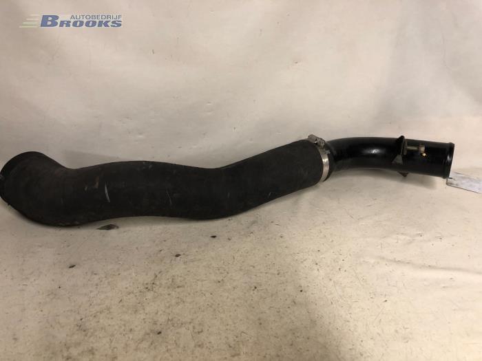 Gebruikte Intercooler Buis Mitsubishi L-200 Prijs € 50,00 Margeregeling aangeboden door Autobedrijf Brooks