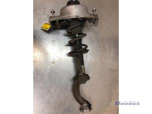 Gebruikte Mac Phersonpoot rechts-voor Audi A5 Sportback (8TA) 2.0 TFSI 16V Prijs € 60,00 Margeregeling aangeboden door Autobedrijf Brooks