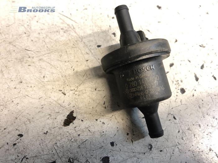 Gebruikte Evap klep Volkswagen Golf V (1K1) 1.4 TSI 122 16V Prijs € 25,00 Margeregeling aangeboden door Autobedrijf Brooks
