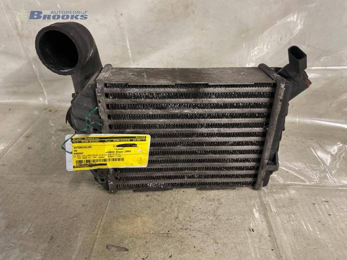 Gebruikte Intercooler Volkswagen Passat Prijs € 37,50 Margeregeling aangeboden door Autobedrijf Brooks