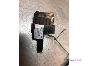 Gebruikte Luchtkwaliteit sensor Audi A5 Sportback (8TA) 2.0 TFSI 16V Prijs € 20,00 Margeregeling aangeboden door Autobedrijf Brooks