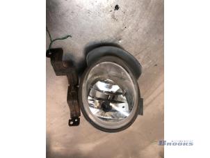 Gebruikte Mistlamp links-voor Hyundai i20 1.2i 16V Prijs € 20,00 Margeregeling aangeboden door Autobedrijf Brooks