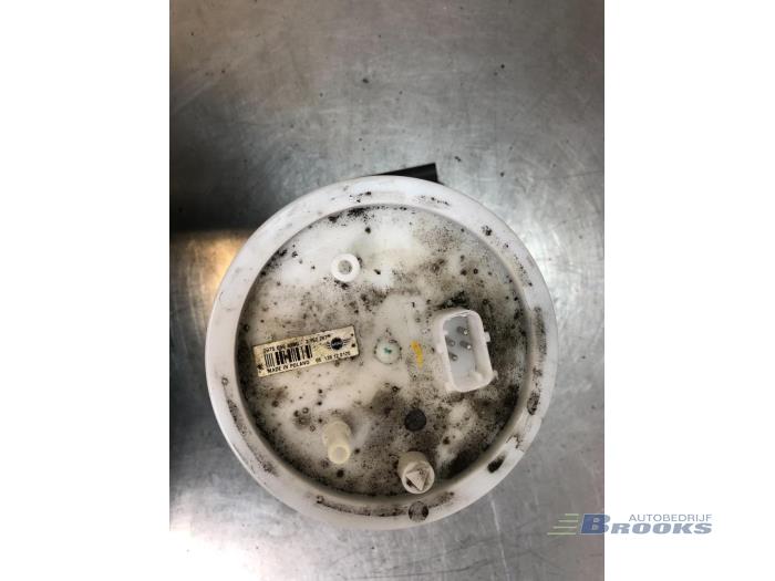 Gebruikte Tank element Pomp Mini Mini (R56) 1.6 16V Cooper Prijs € 35,00 Margeregeling aangeboden door Autobedrijf Brooks