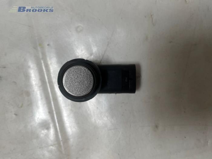Gebruikte Sensor PDC Seat Ibiza ST (6J8) 1.0 EcoTSI 12V Prijs € 10,00 Margeregeling aangeboden door Autobedrijf Brooks