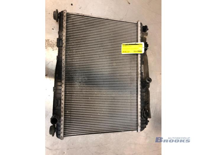 Gebruikte Radiateur Ford Fiesta 6 (JA8) 1.6 16V Sport Prijs € 35,00 Margeregeling aangeboden door Autobedrijf Brooks