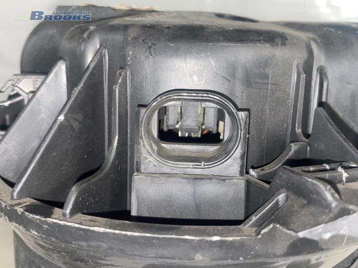 Kachel Ventilatiemotor van een Peugeot 406 (8B) 2.0 HDi 90 2000