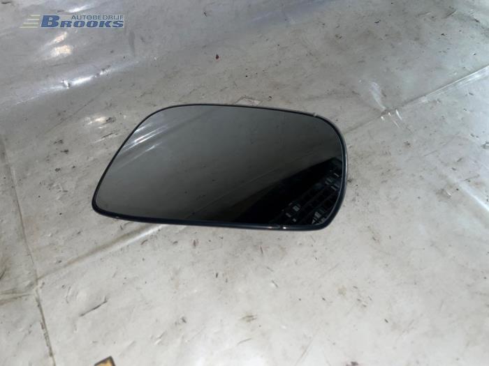 Spiegelglas rechts van een Opel Agila (A) 1.0 12V Twin Port 2005