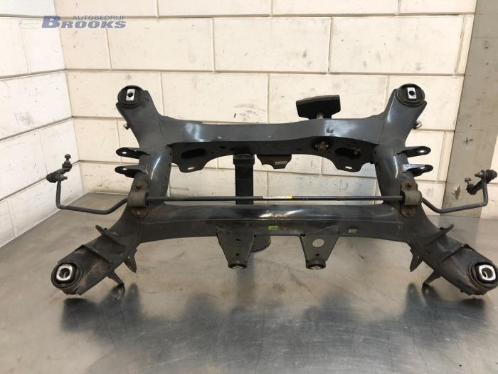 Gebruikte Subframe BMW 3 serie (F30) 320d 2.0 16V EfficientDynamicsEdition Prijs € 125,00 Margeregeling aangeboden door Autobedrijf Brooks