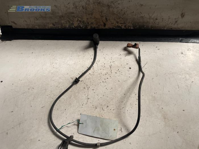 Gebruikte ABS Sensor Saab 9-5 (YS3E) 2.0t 16V Prijs € 15,00 Margeregeling aangeboden door Autobedrijf Brooks