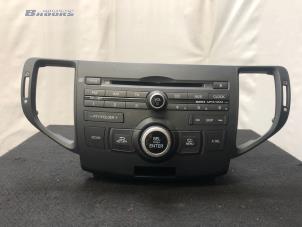 Gebruikte Radio Honda Accord (CU) 2.0 i-VTEC 16V Prijs € 100,00 Margeregeling aangeboden door Autobedrijf Brooks
