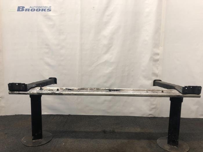 Gebruikte Subframe Renault Megane III Grandtour (KZ) 1.5 dCi 90 Prijs € 35,00 Margeregeling aangeboden door Autobedrijf Brooks
