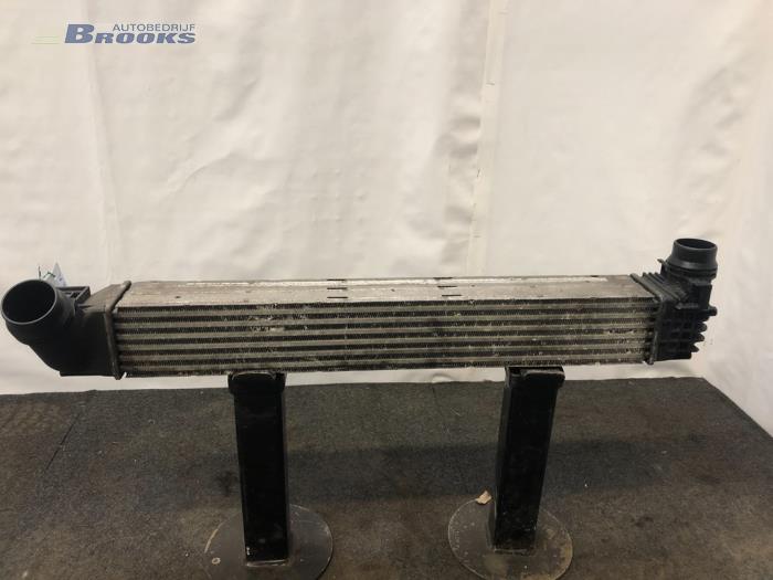 Gebruikte Intercooler Renault Megane III Grandtour (KZ) 1.5 dCi 90 Prijs € 40,00 Margeregeling aangeboden door Autobedrijf Brooks