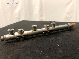 Gebruikte Injector brug Seat Ibiza ST (6J8) 1.0 EcoTSI 12V Prijs € 65,00 Margeregeling aangeboden door Autobedrijf Brooks