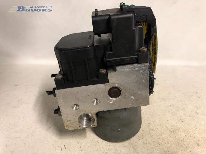 Gebruikte ABS Pomp Fiat Multipla (186) 1.9 JTD 110 Prijs € 25,00 Margeregeling aangeboden door Autobedrijf Brooks