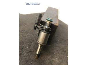 Gebruikte Injector (benzine injectie) Seat Ibiza ST (6J8) 1.0 EcoTSI 12V Prijs € 25,00 Margeregeling aangeboden door Autobedrijf Brooks