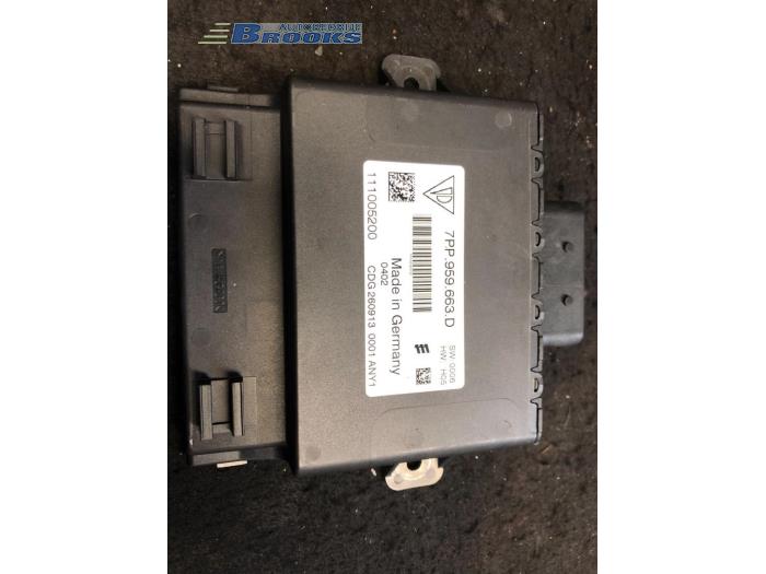 Gebruikte Start/Stop computer Porsche Panamera (970) 3.0 D V6 24V Prijs € 50,00 Margeregeling aangeboden door Autobedrijf Brooks