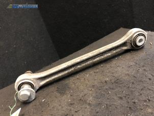 Gebruikte Draagarm rechts-achter Porsche Panamera (970) 3.0 D V6 24V Prijs € 30,00 Margeregeling aangeboden door Autobedrijf Brooks