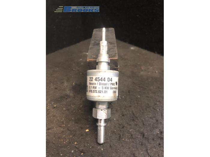 Gebruikte Tank element Pomp Porsche Panamera (970) 3.0 D V6 24V Prijs € 70,00 Margeregeling aangeboden door Autobedrijf Brooks