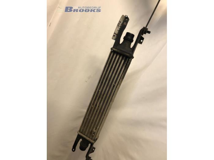 Gebruikte Intercooler Opel Corsa D 1.3 CDTi 16V ecoFLEX Prijs € 25,00 Margeregeling aangeboden door Autobedrijf Brooks