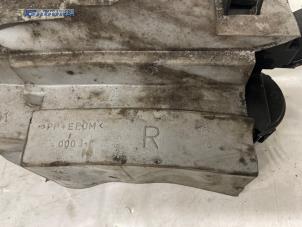 Gebruikte Slotmechaniek Portier 4Deurs rechts-achter Fiat Croma (194) 2.2 MPI 16V Prijs € 40,00 Margeregeling aangeboden door Autobedrijf Brooks