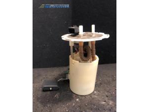 Gebruikte Tank element Pomp Chevrolet Kalos (SF48) 1.2 Prijs € 30,00 Margeregeling aangeboden door Autobedrijf Brooks