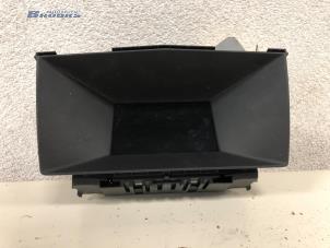 Gebruikte Display Interieur Opel Astra H (L48) 1.8 16V Prijs € 20,00 Margeregeling aangeboden door Autobedrijf Brooks