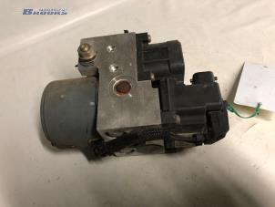 Gebruikte ABS Pomp Renault Clio II (BB/CB) 1.6 16V Prijs € 25,00 Margeregeling aangeboden door Autobedrijf Brooks