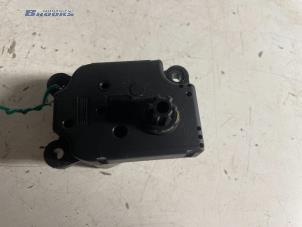 Gebruikte Kachelklep Motor Peugeot 407 SW (6E) 2.0 HDiF 16V Prijs € 15,00 Margeregeling aangeboden door Autobedrijf Brooks