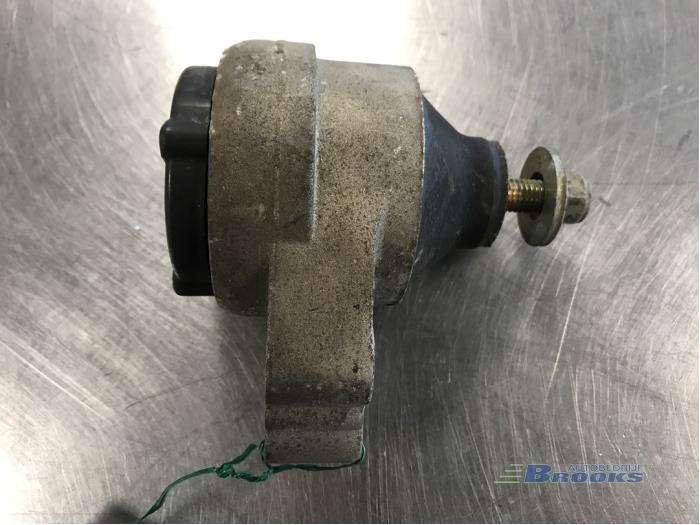 Gebruikte Motorrubber Ford Focus 1 1.4 16V Prijs € 25,00 Margeregeling aangeboden door Autobedrijf Brooks