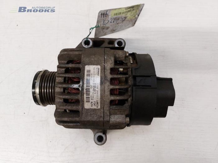 Gebruikte Dynamo Fiat Doblo Cargo (263) 1.3 MJ 16V DPF Euro 5 Prijs € 30,00 Margeregeling aangeboden door Autobedrijf Brooks