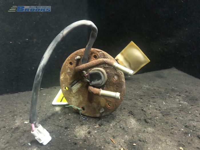 Gebruikte Tank element Pomp Suzuki Alto (SH410) 1.0 16V Prijs € 20,00 Margeregeling aangeboden door Autobedrijf Brooks