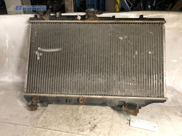 Gebruikte Radiateur Mazda 323 F (BG14) 1.6i Prijs € 15,00 Margeregeling aangeboden door Autobedrijf Brooks