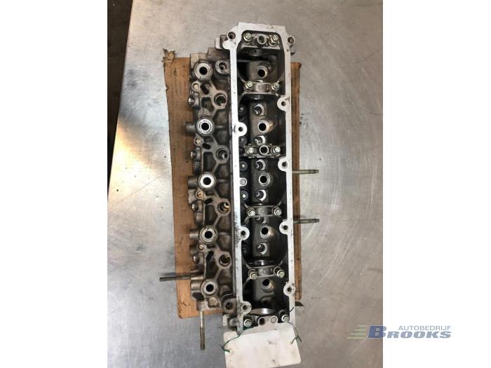 Gebruikte Cilinderkop Peugeot 206 (2A/C/H/J/S) 2.0 XS,XT HDi Prijs € 175,00 Margeregeling aangeboden door Autobedrijf Brooks