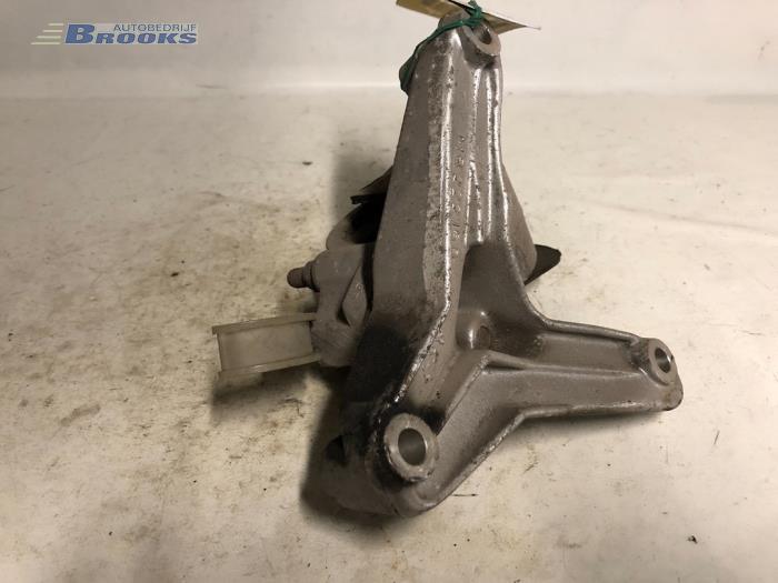 Gebruikte Motorrubber Volvo V40 (VW) 1.8 16V Prijs € 20,00 Margeregeling aangeboden door Autobedrijf Brooks