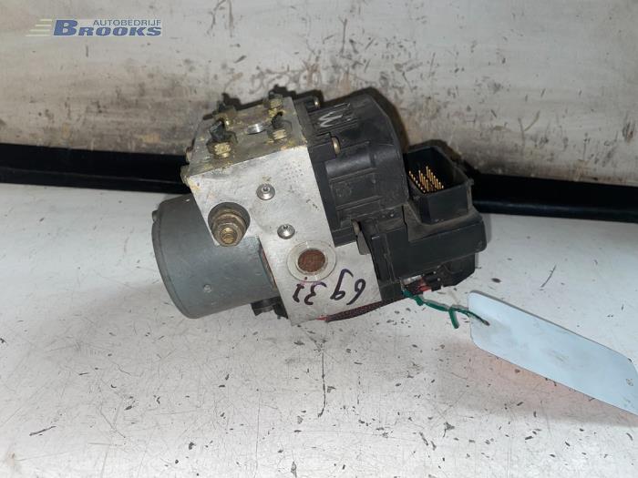 Gebruikte ABS Pomp Ford Mondeo Prijs € 25,00 Margeregeling aangeboden door Autobedrijf Brooks