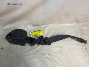 Gebruikte Veiligheidsgordel links-achter Toyota Starlet (EP8/NP8) 1.3 Friend,XLi 12V Prijs € 10,00 Margeregeling aangeboden door Autobedrijf Brooks