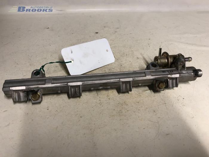 Gebruikte Injector brug Mitsubishi Space Star (DG) 1.6 16V Prijs € 15,00 Margeregeling aangeboden door Autobedrijf Brooks
