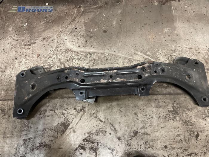Gebruikte Voortrein Bint BMW 3 serie Compact (E46/5) 316ti 16V Prijs € 25,00 Margeregeling aangeboden door Autobedrijf Brooks
