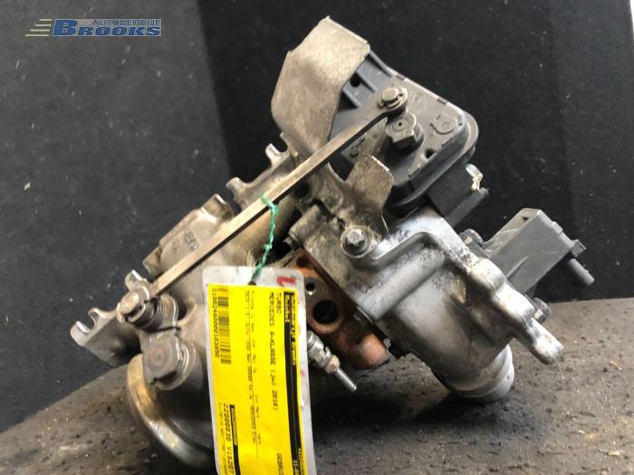 Gebrauchte G-lader Mercedes A (177.0) 1.3 A-200 Turbo 16V Preis € 250,00 Margenregelung angeboten von Autobedrijf Brooks