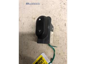 Gebruikte Ruit schakelaar elektrisch Ford Usa Windstar 3.0 Prijs € 5,00 Margeregeling aangeboden door Autobedrijf Brooks