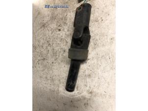Gebruikte Kruiskoppeling T-As Toyota Avensis (T22) 2.0 TDi Prijs € 10,00 Margeregeling aangeboden door Autobedrijf Brooks