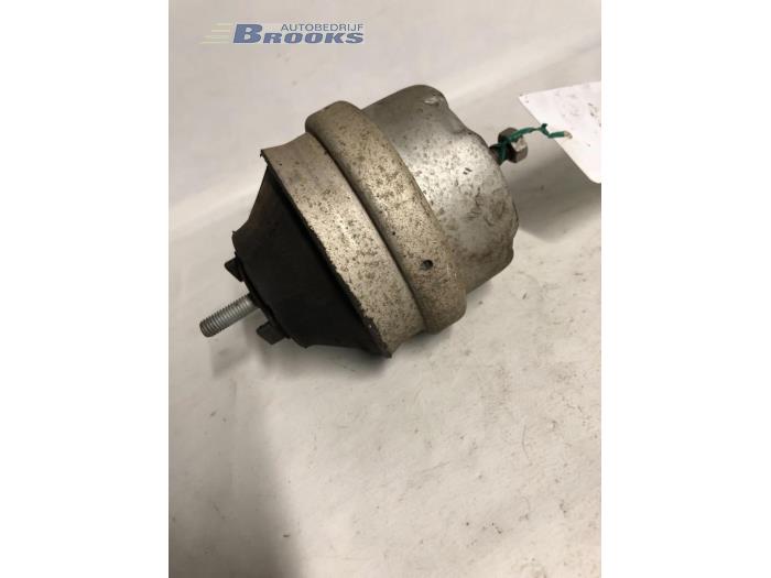 Gebruikte Motorrubber Audi A4 (B5) 1.6 Prijs € 15,00 Margeregeling aangeboden door Autobedrijf Brooks