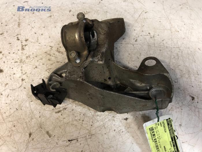 Gebruikte Motorrubber Audi A4 (B5) 1.6 Prijs € 15,00 Margeregeling aangeboden door Autobedrijf Brooks