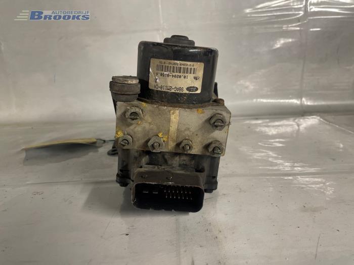 ABS Pomp van een Ford Focus 1 Wagon 1.4 16V 2000